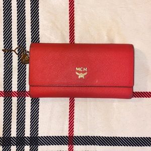 MCM MILLA LEATHER WALLET NWOT